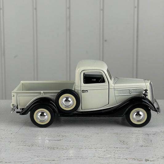 Ford Pick up model 1937 - Frk. Rose