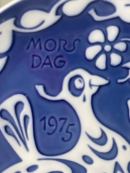 Royal Copenhagen Mors dags platte 1975 - Frk. Rose